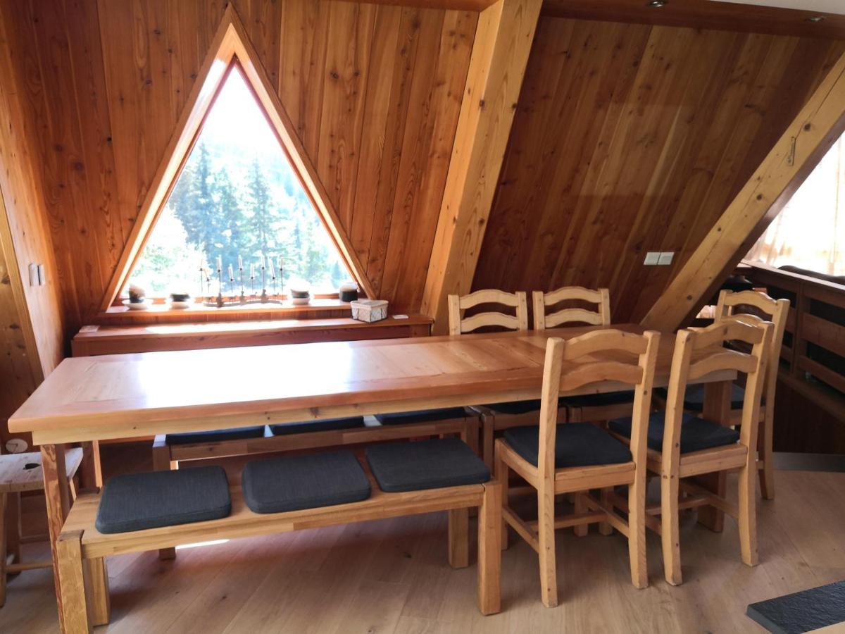 Le Chalet Pointu De Capucine 圣莫里斯堡 外观 照片